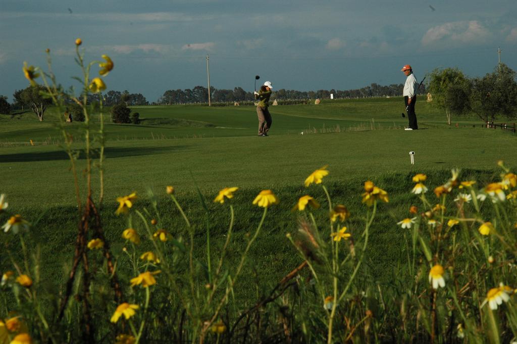 Gasthaus Golf Club Metapont Exterior foto